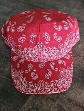 NWT Red And White Paisley Trucker Baseball Cap